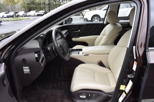 Lexus ls салон