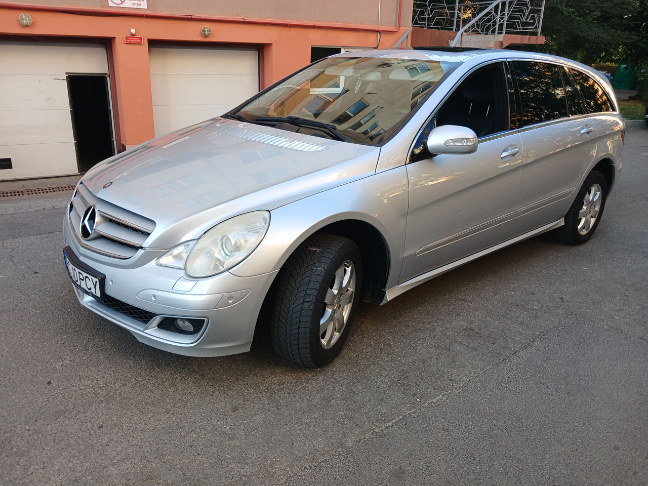 Mercedes R-Class