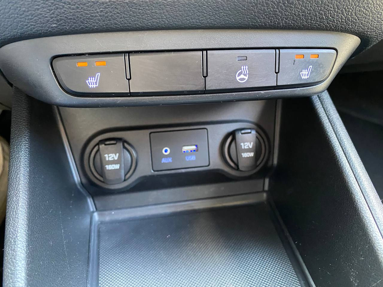 Hyundai Accent foto 13