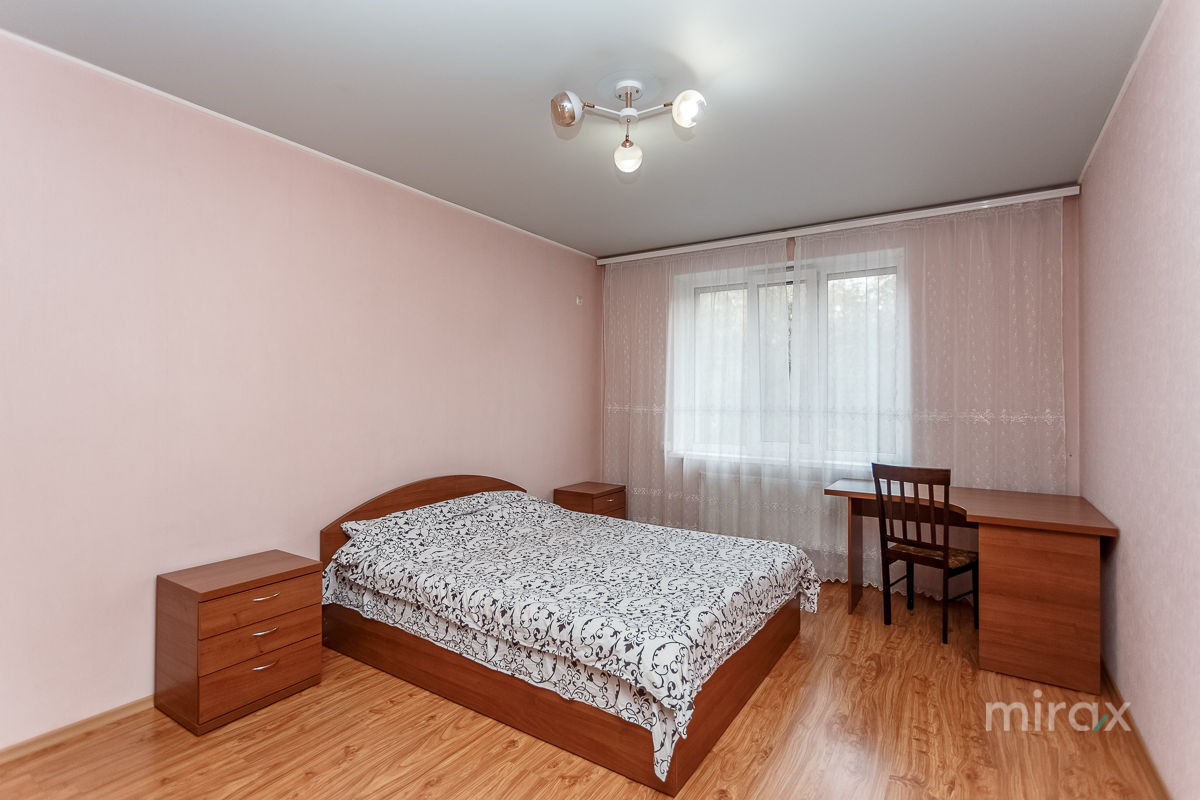 Apartament cu 4 camere, 130 m², Centru, Chișinău foto 4