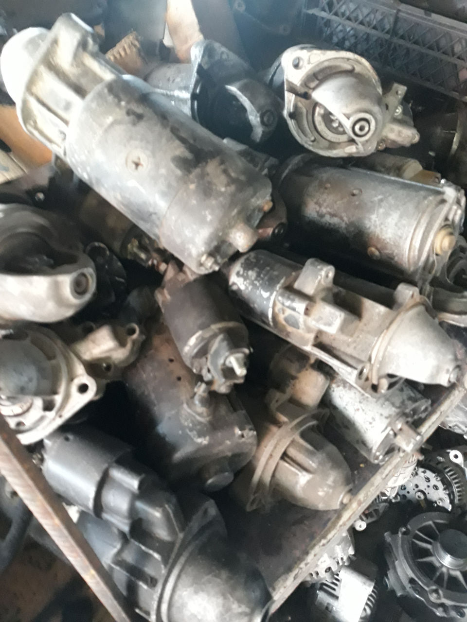 Mercedes Разборка запчасти, Piese auto W124, W126, W 190, W 140, 210,  W220 фото 0