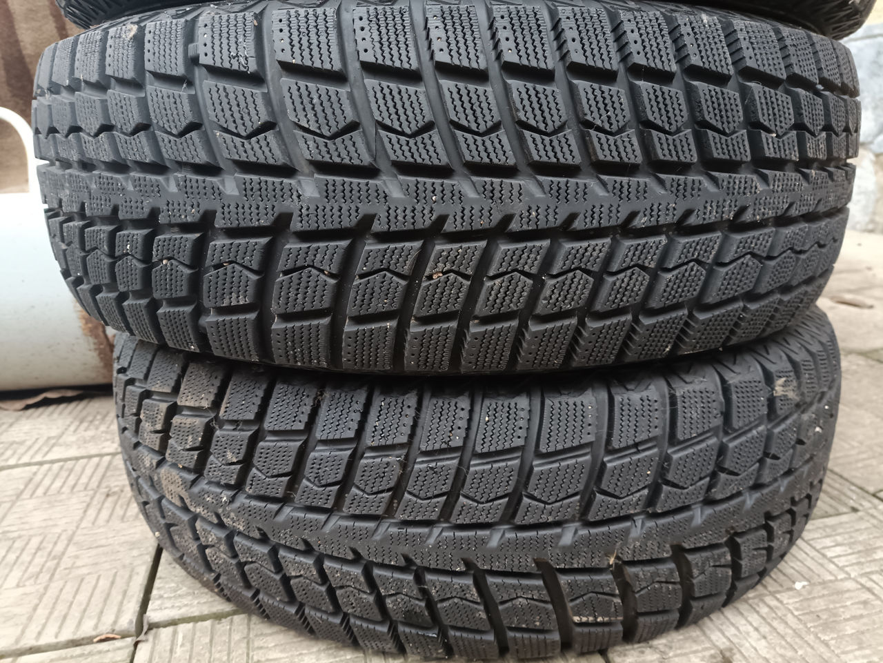 215/65 r16 foto 1