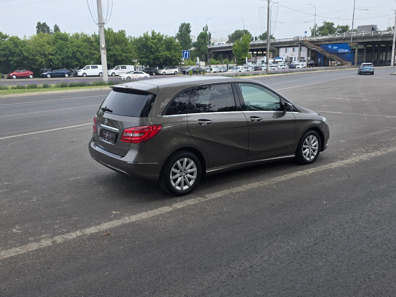 Mercedes B-Class foto 5