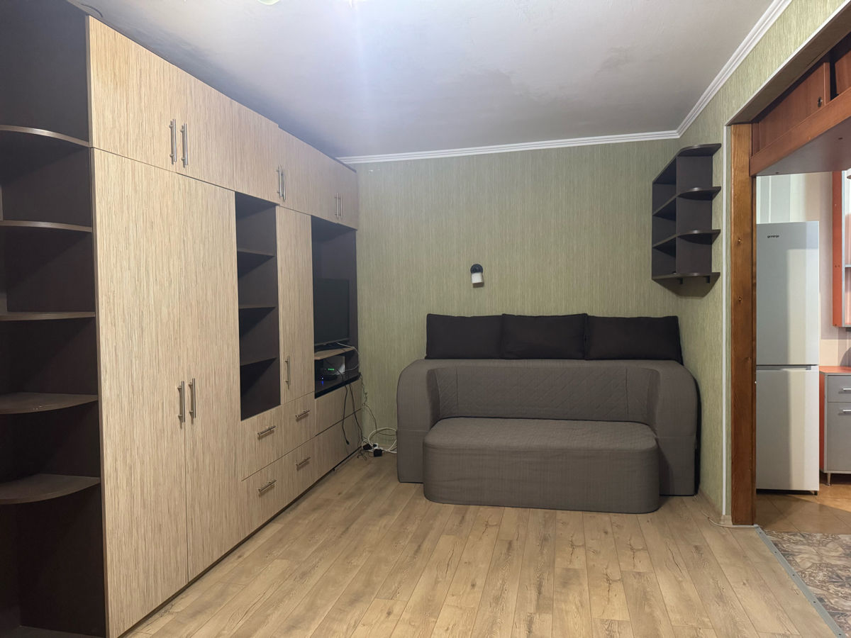 Apartament cu 2 camere, 60 m², Botanica, Chișinău foto 1