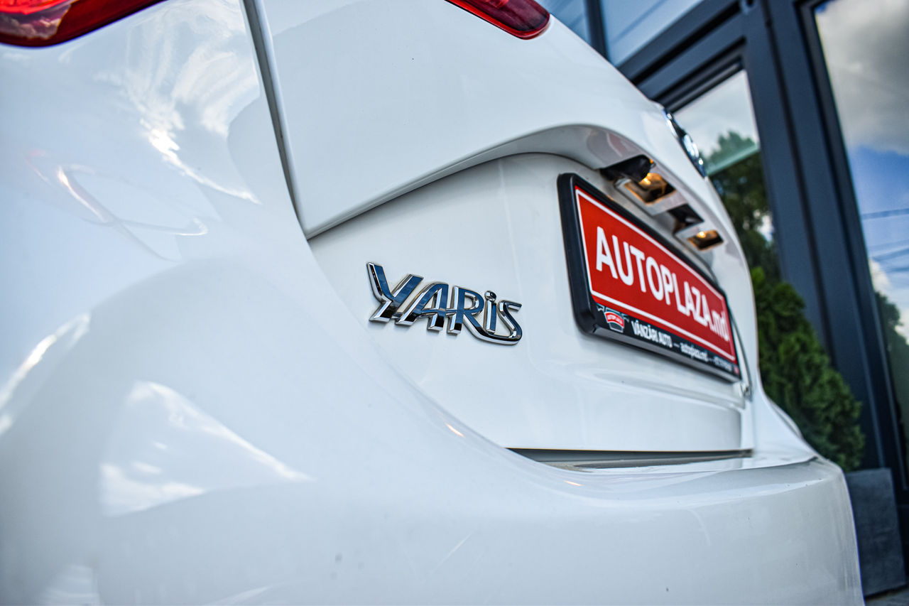 Toyota Yaris foto 14