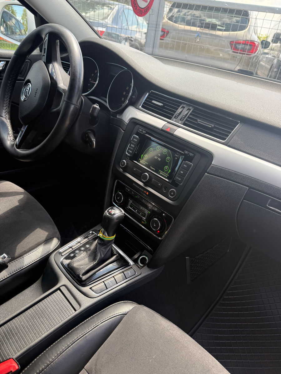 Skoda Superb фото 8