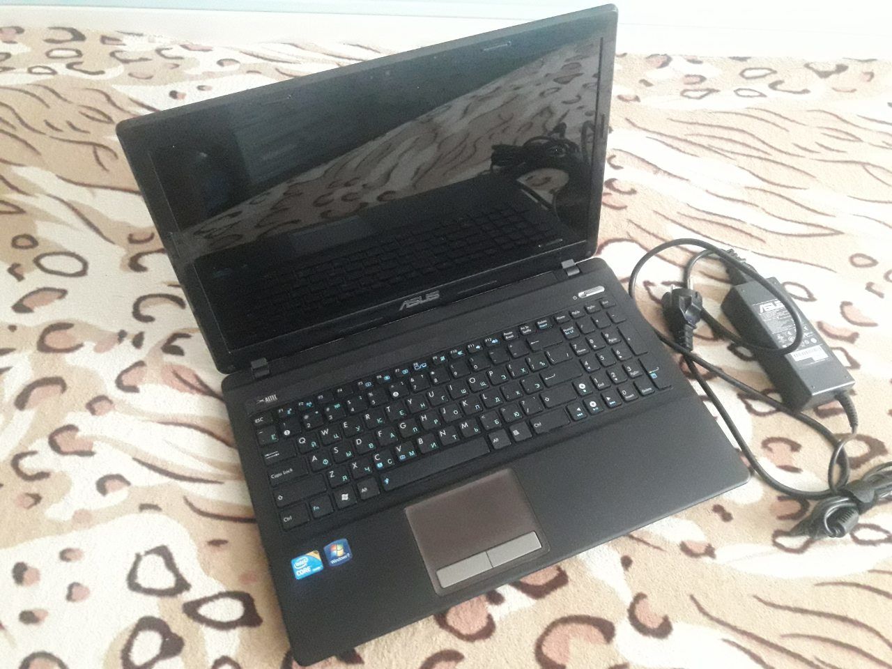 Asus K53S ( intel i5 4x 3.4ghz, 8gb, hdd 500Gb)