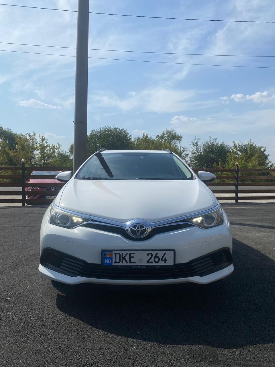 Toyota Auris foto 1