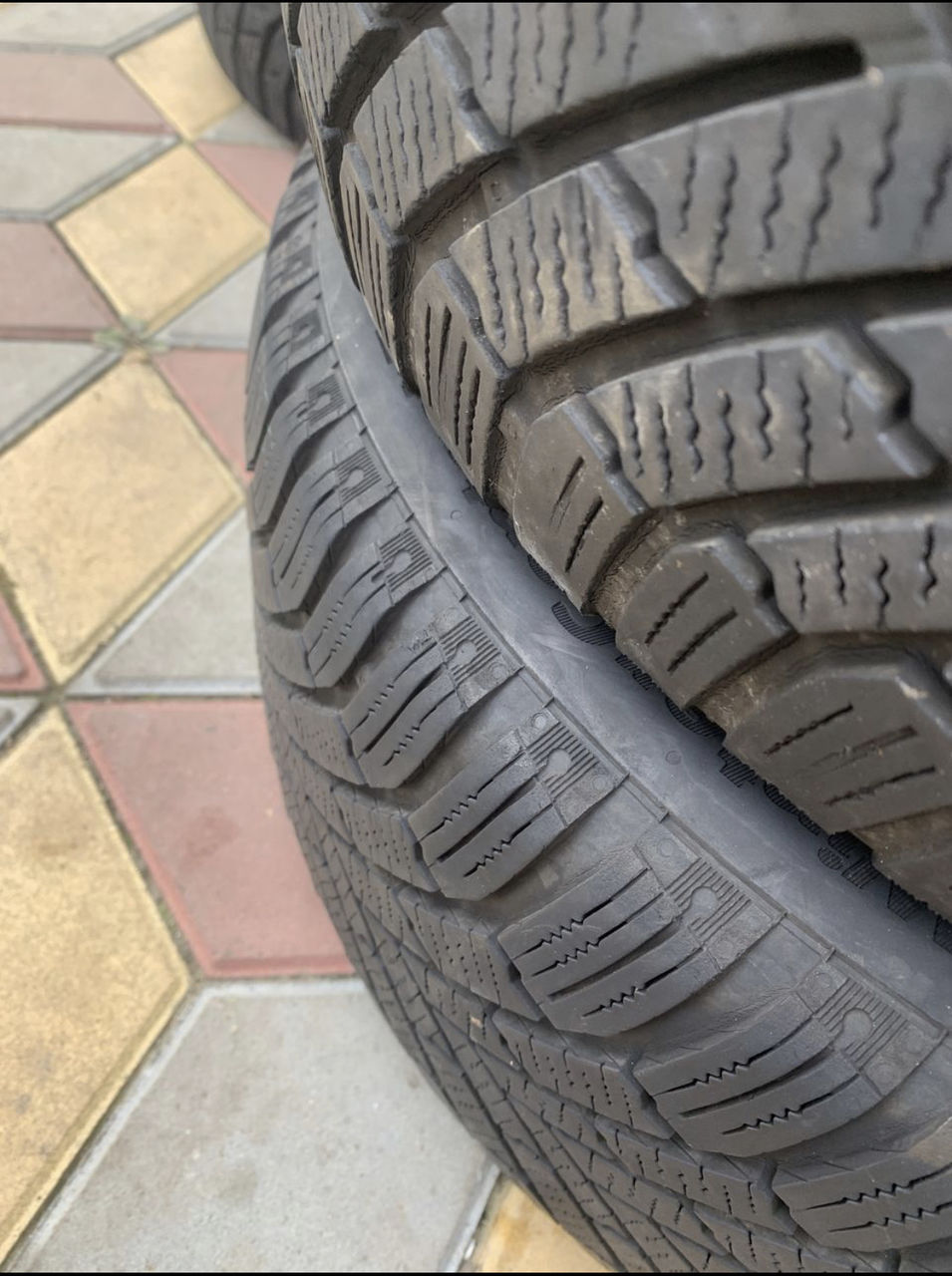 225/45 R17 V XL continental