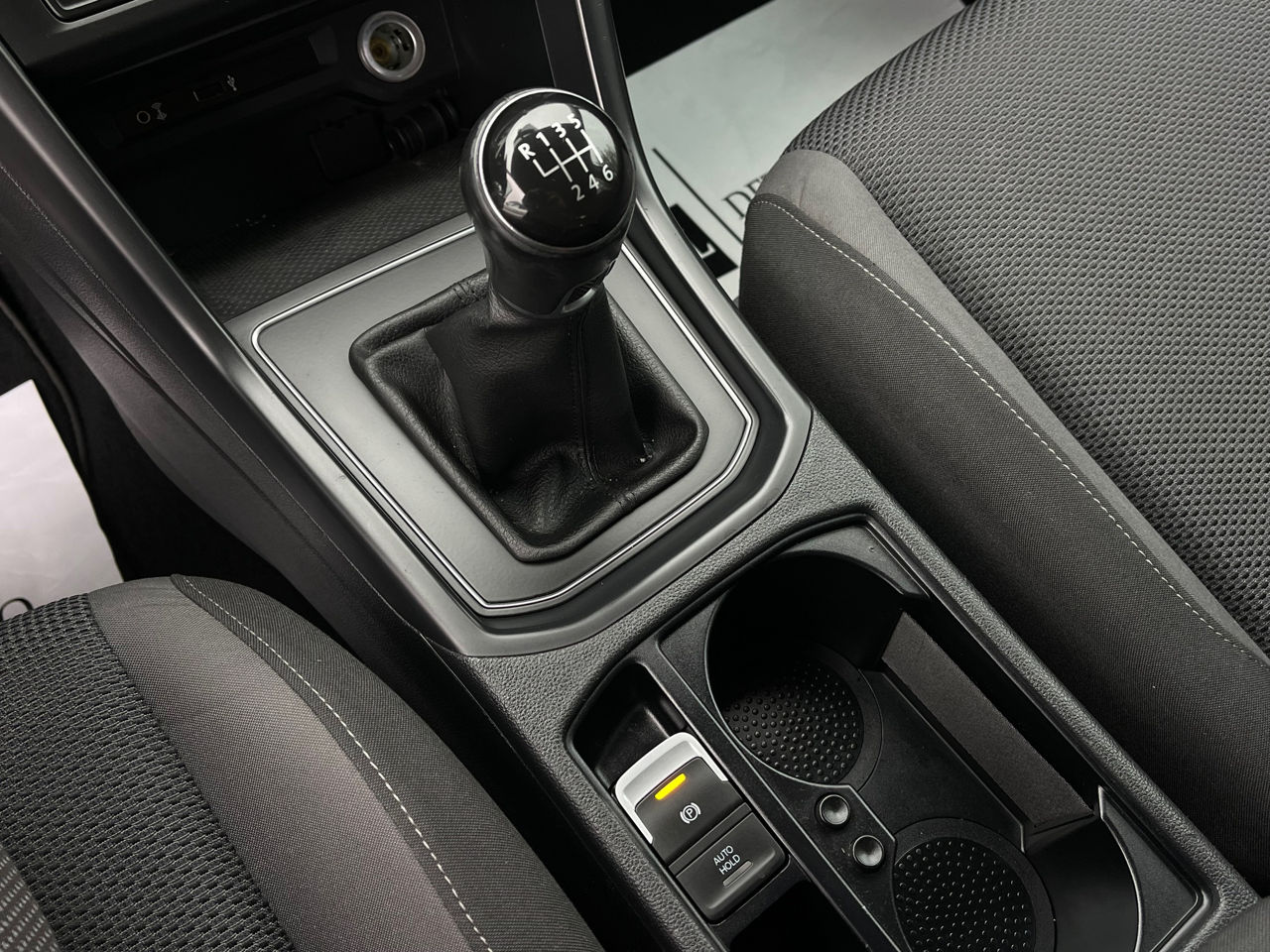 Volkswagen Touran foto 14