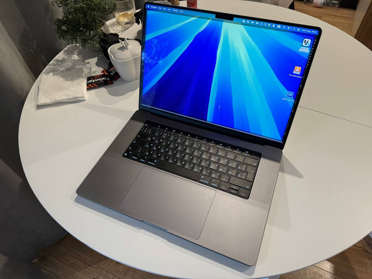MacBook Pro 16" M1 (32GB/512SSD) фото 1