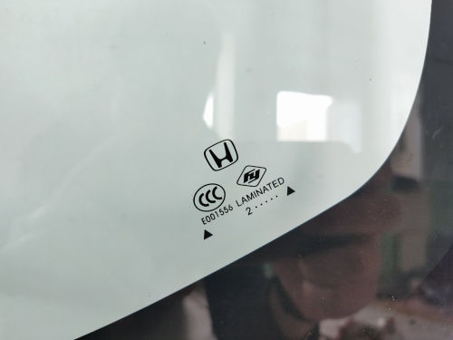Стекло лобовое (оригинал) потертости Hondа M-NV 2020-2023 E001556 фото 8
