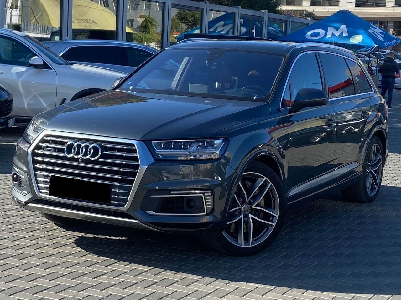 Audi Q7 e-tron foto 0