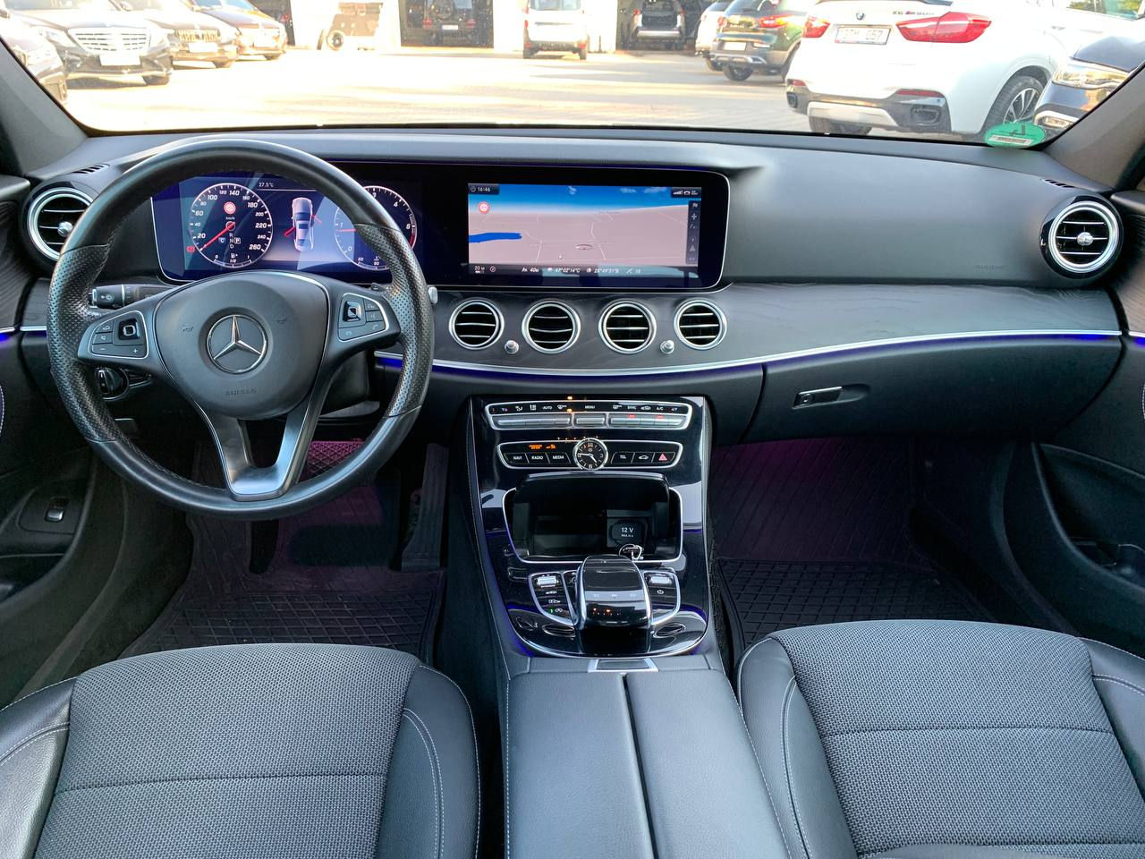 Mercedes E-Class foto 8