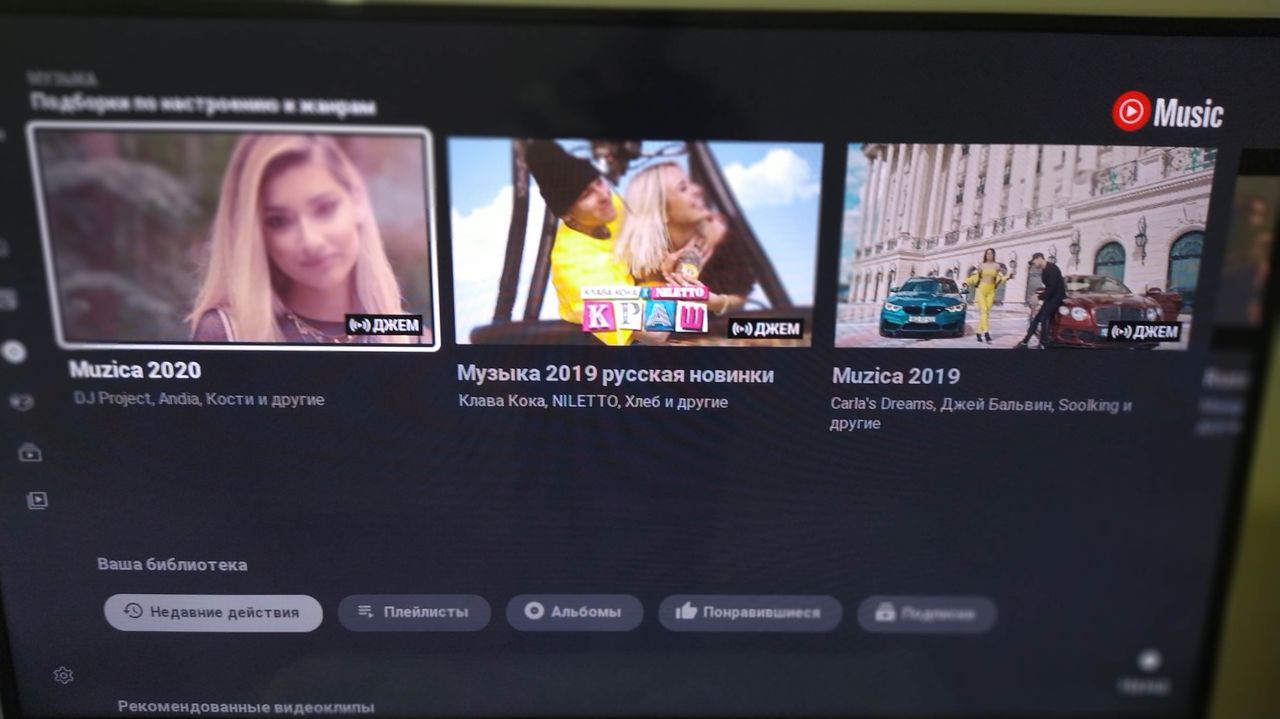 Продаю 3D телевизор Samsung UE40H6400AW с 3D очками 40"