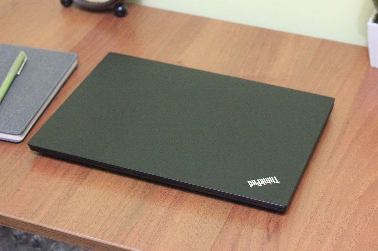 Lenovo ThinkPad E490 IPS (Core i5 8265u/8Gb DDR4/256Gb NVMe SSD/14.1" FHD IPS) foto 11