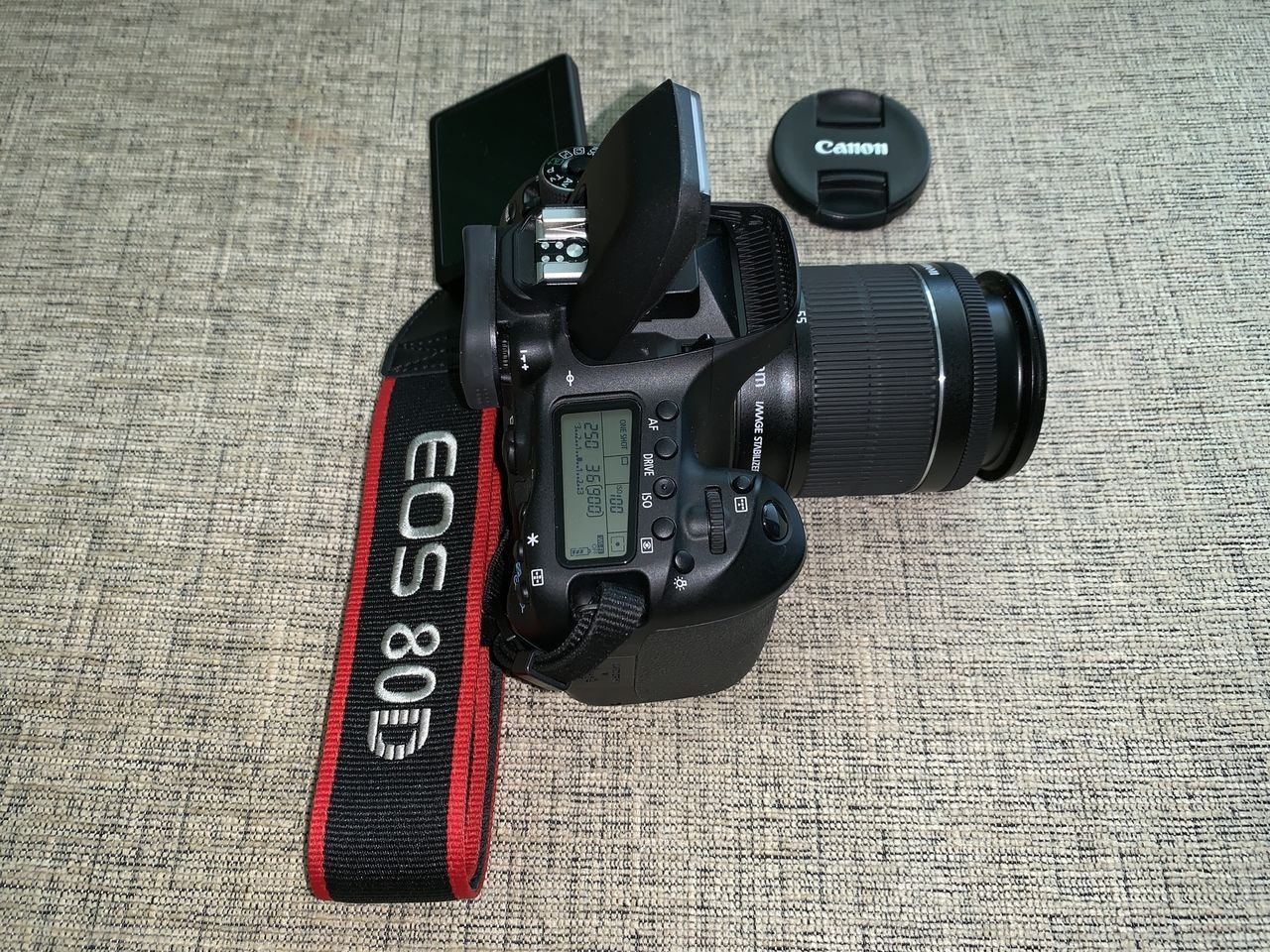canon eos 80d Kit