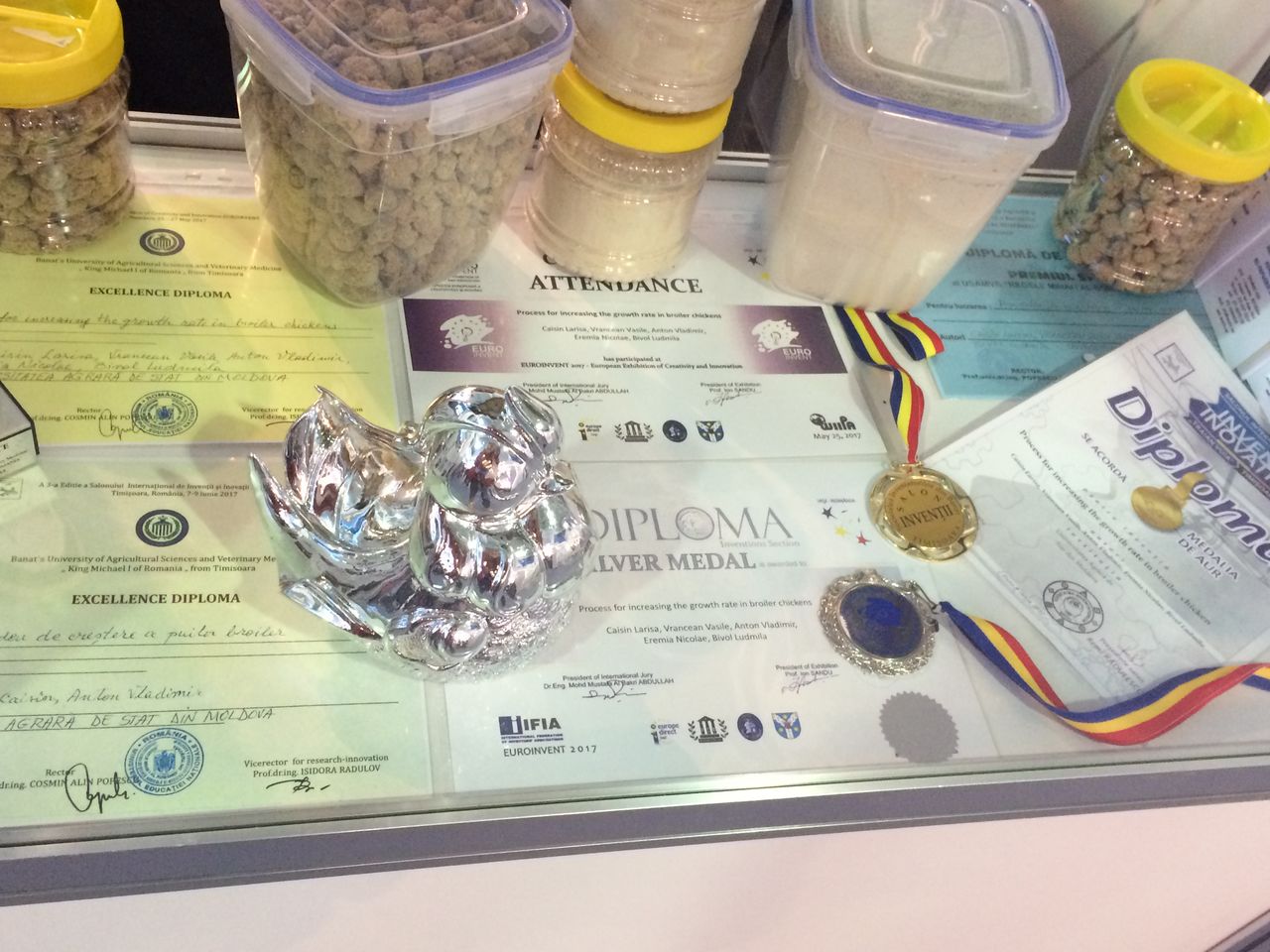 Concentrat proteic(inlocuitor faina de peste) белковый концентрат foto 2