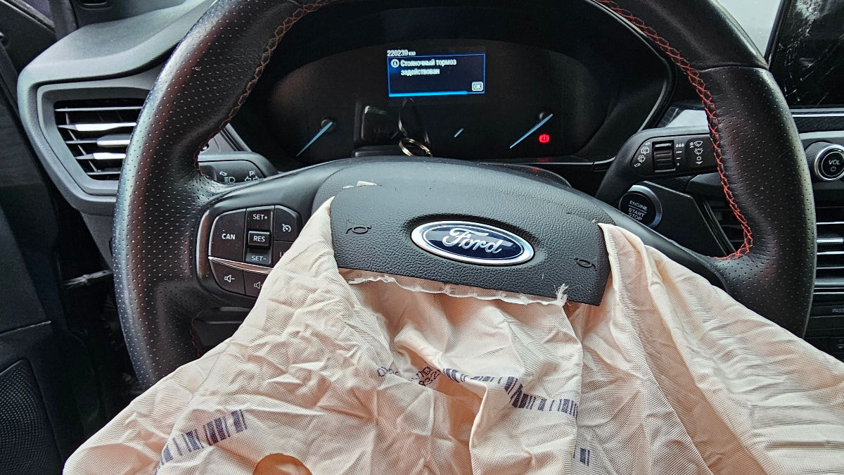 Ford Focus ST фото 6
