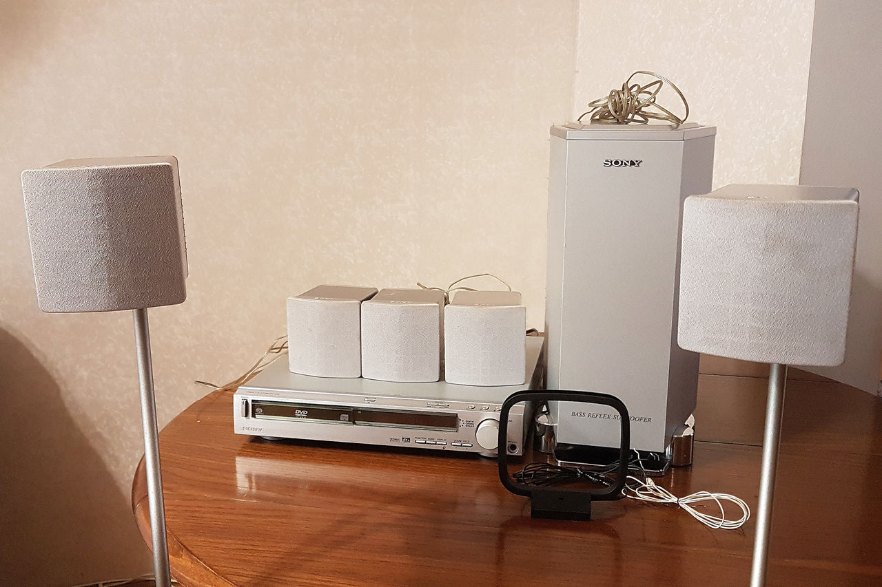 Продаю домашний кинотеатр Sony DAV-s500