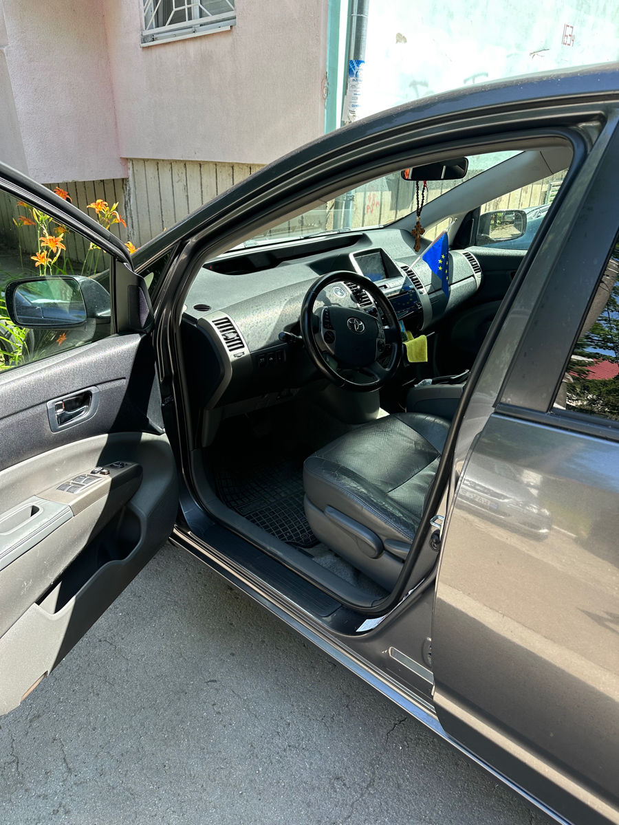 Toyota Prius foto 4