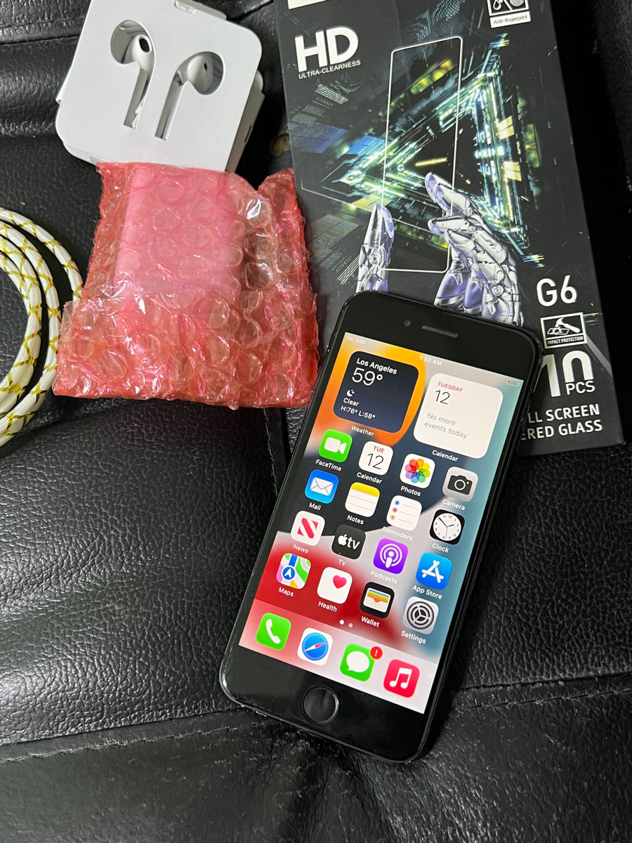 Iphone 7 32gb casti , husa , incarcator foto 1