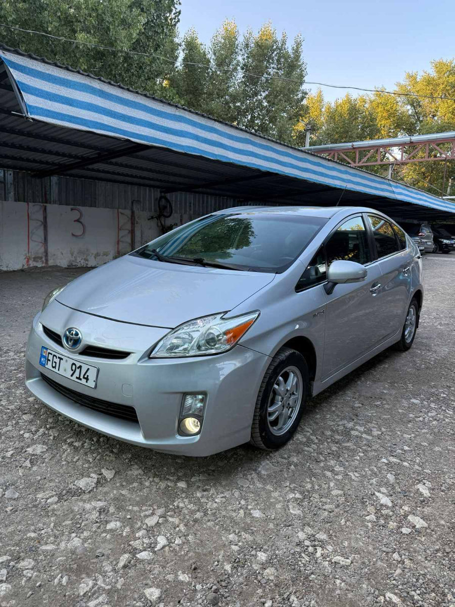 Toyota Prius An 2009 Cu Rulaj 8000 Km Gaz Benzin metan 5501 Toyota Prius An 2009 Cu Rulaj 8000 Km Gaz Benzin metan 5501