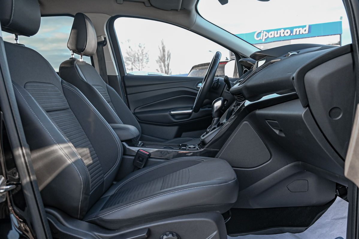 Ford Kuga фото 7