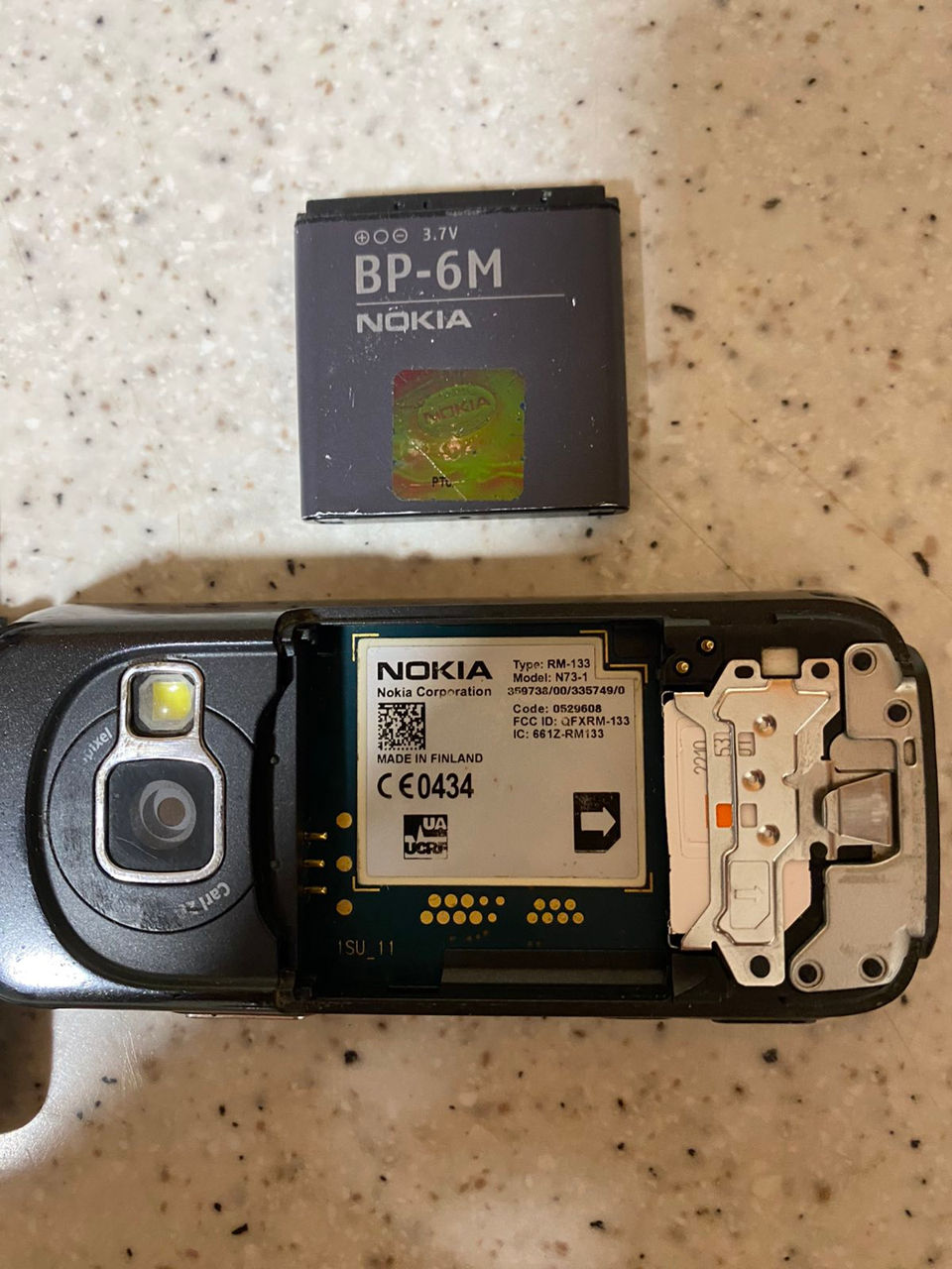 Nokia N73 фото 1