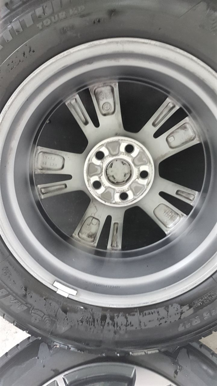 R17 225/65 Toyota RAV4