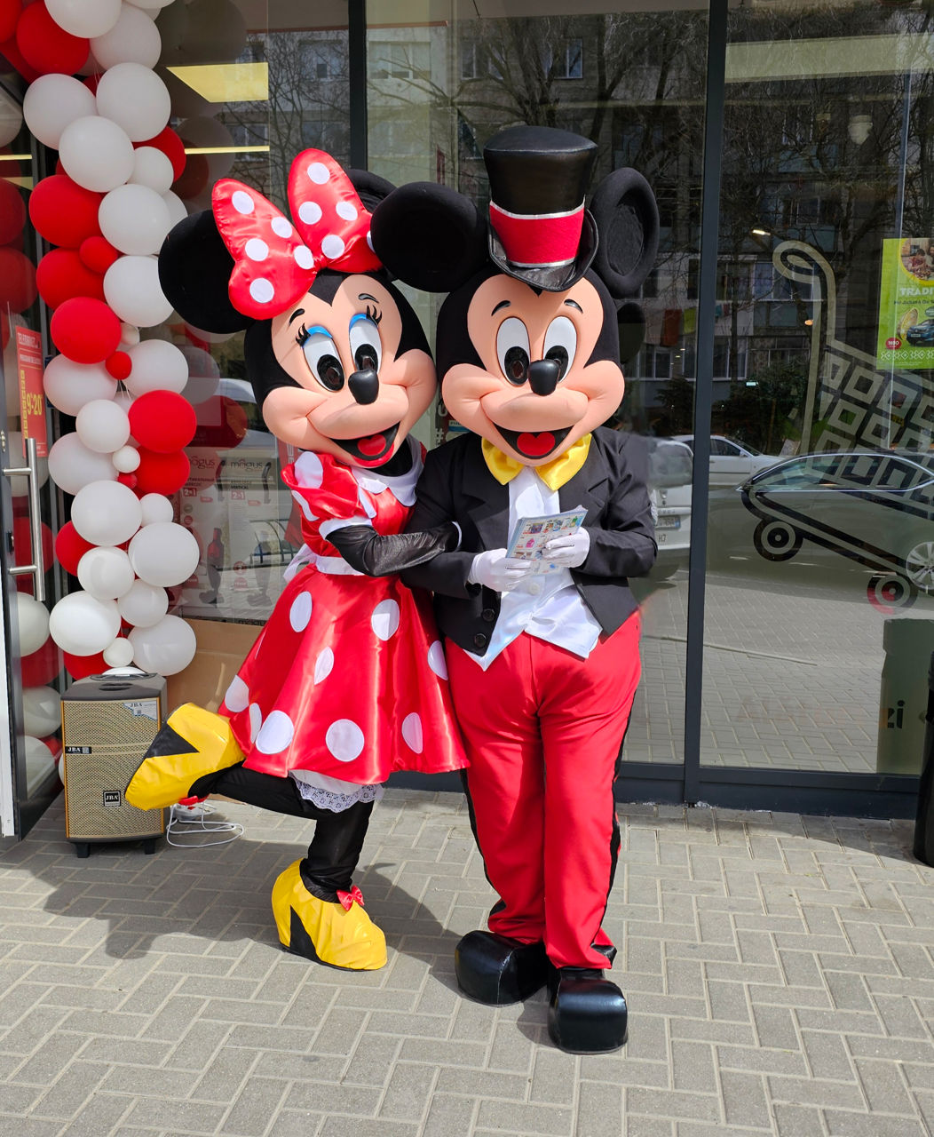 Mickey și Minnie Mouse / Микки и Минни маус аниматоры / animatori mascote Moldova foto 7
