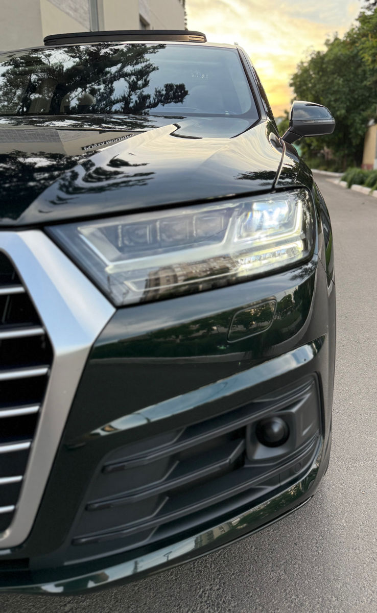 Audi Q7 фото 3