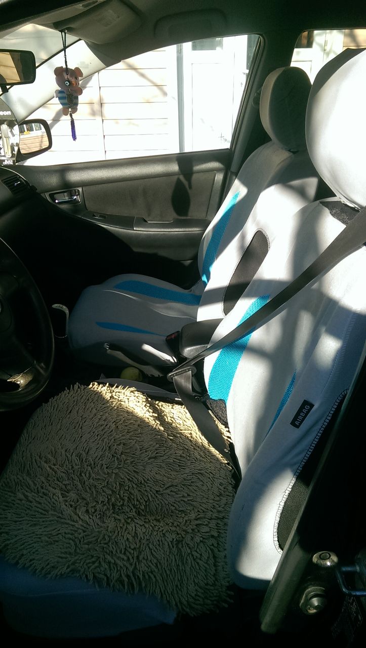 Do The Back Seats Fold Down In A Toyota Corolla