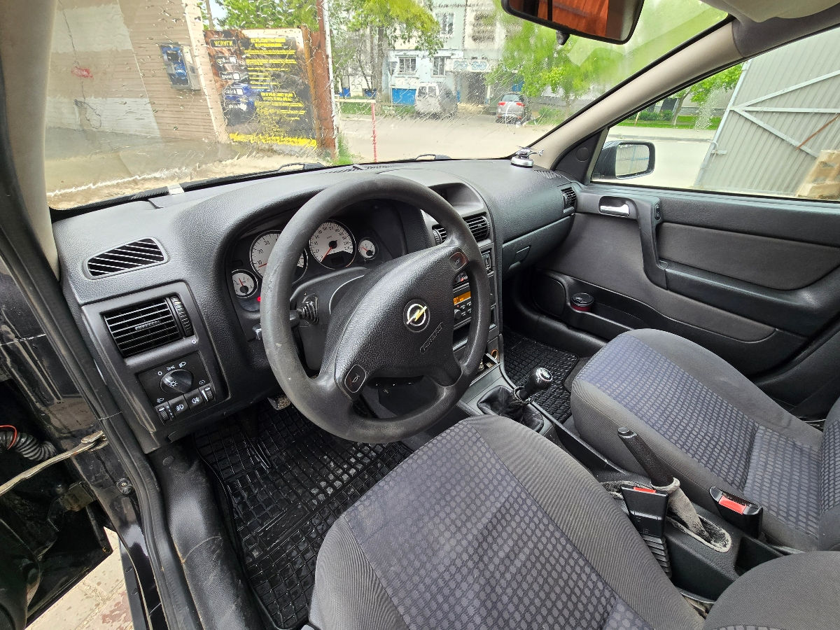 Opel Astra foto 7