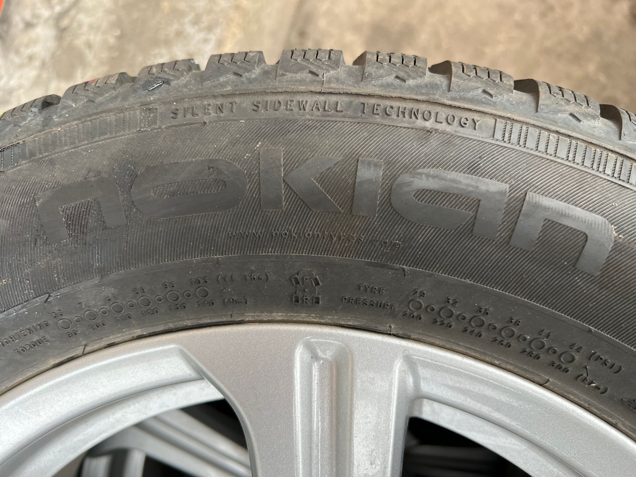 205/65 R16
