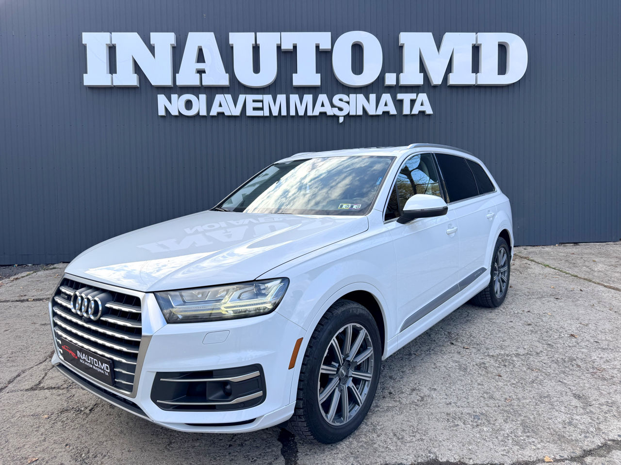Audi Q7 2017 — 1