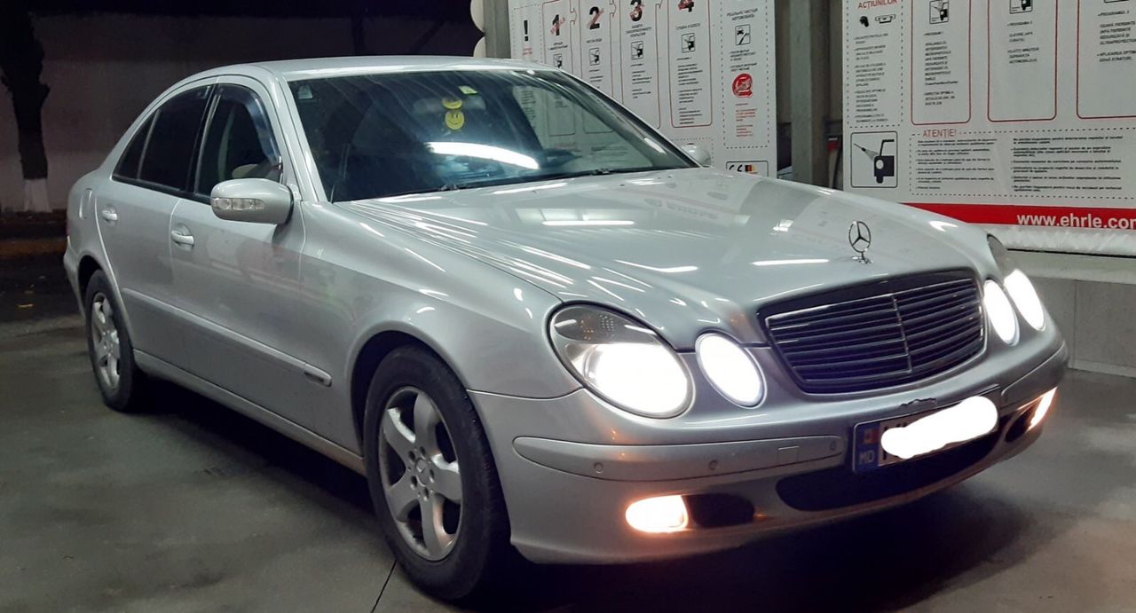 Mercedes E Class foto 0