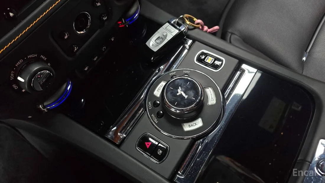 Rolls-Royce Wraith фото 12