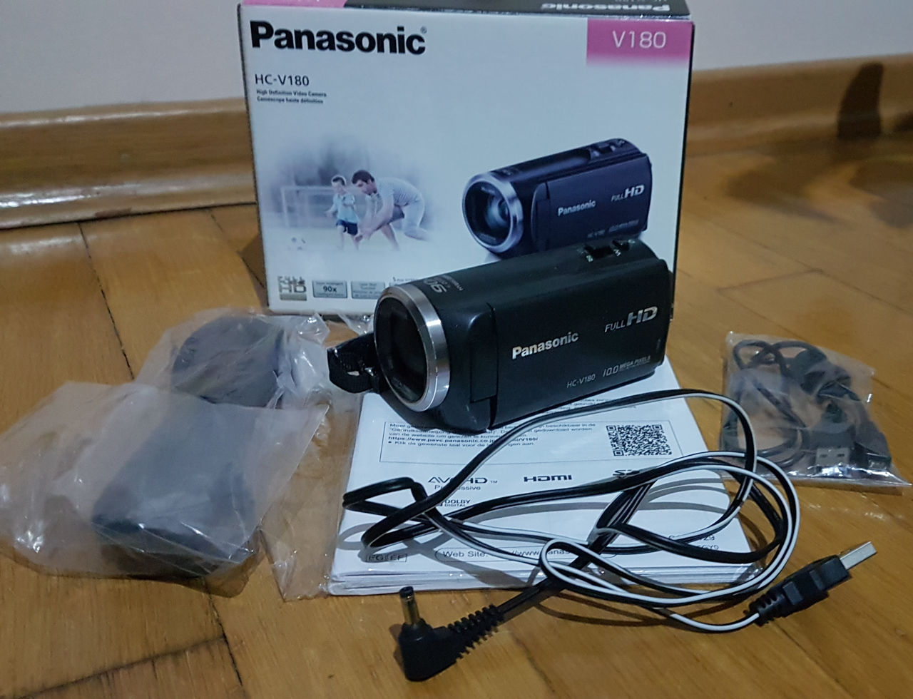 Видеокамера Panasonic HC-V180 фото 0