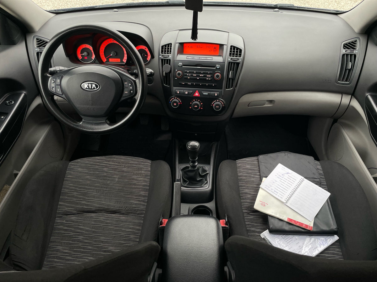 KIA Ceed foto 11