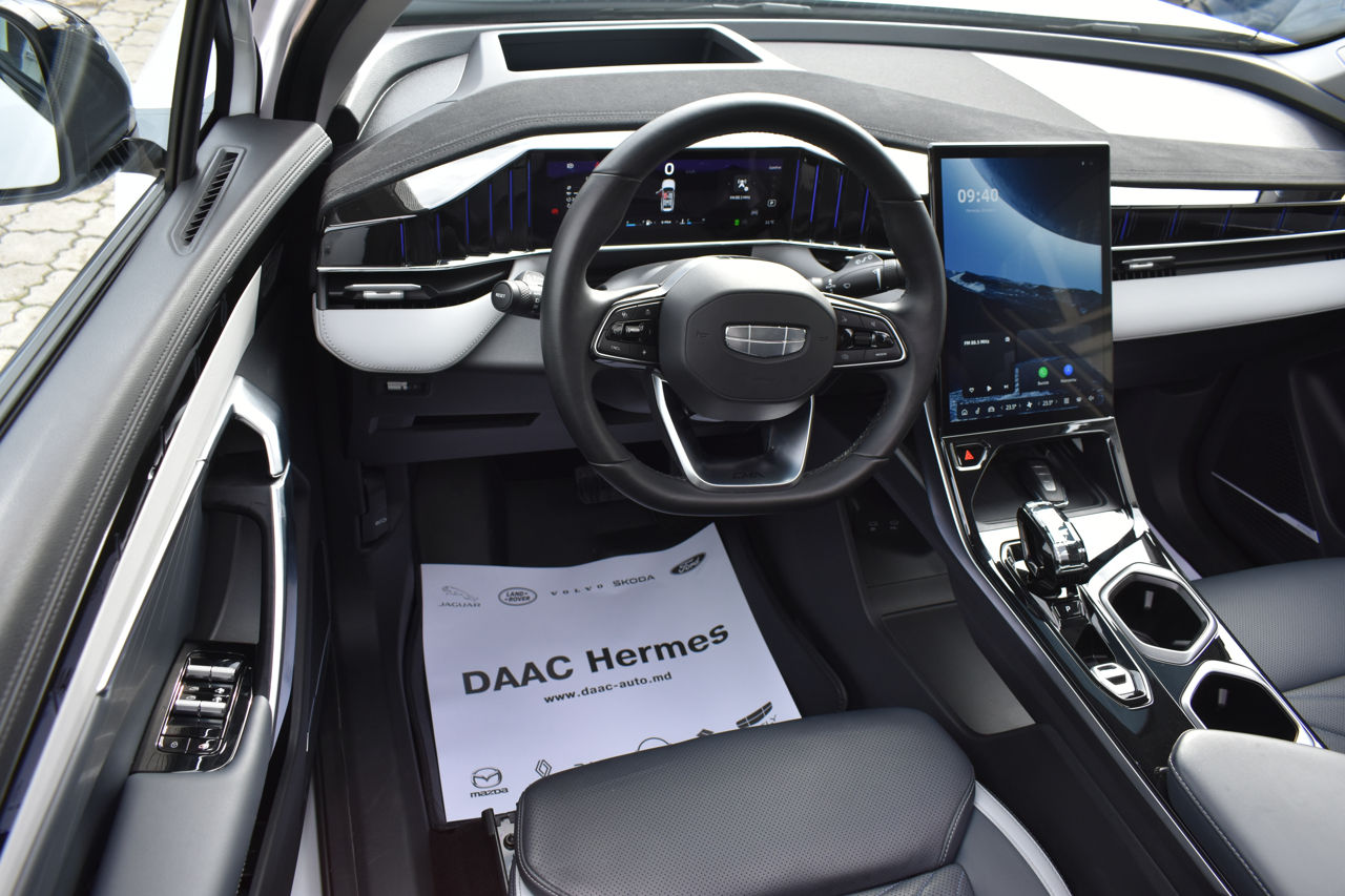 Geely Atlas фото 7