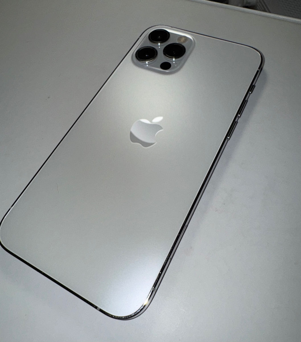 iPhone 12 Pro 128gb silver foto 2