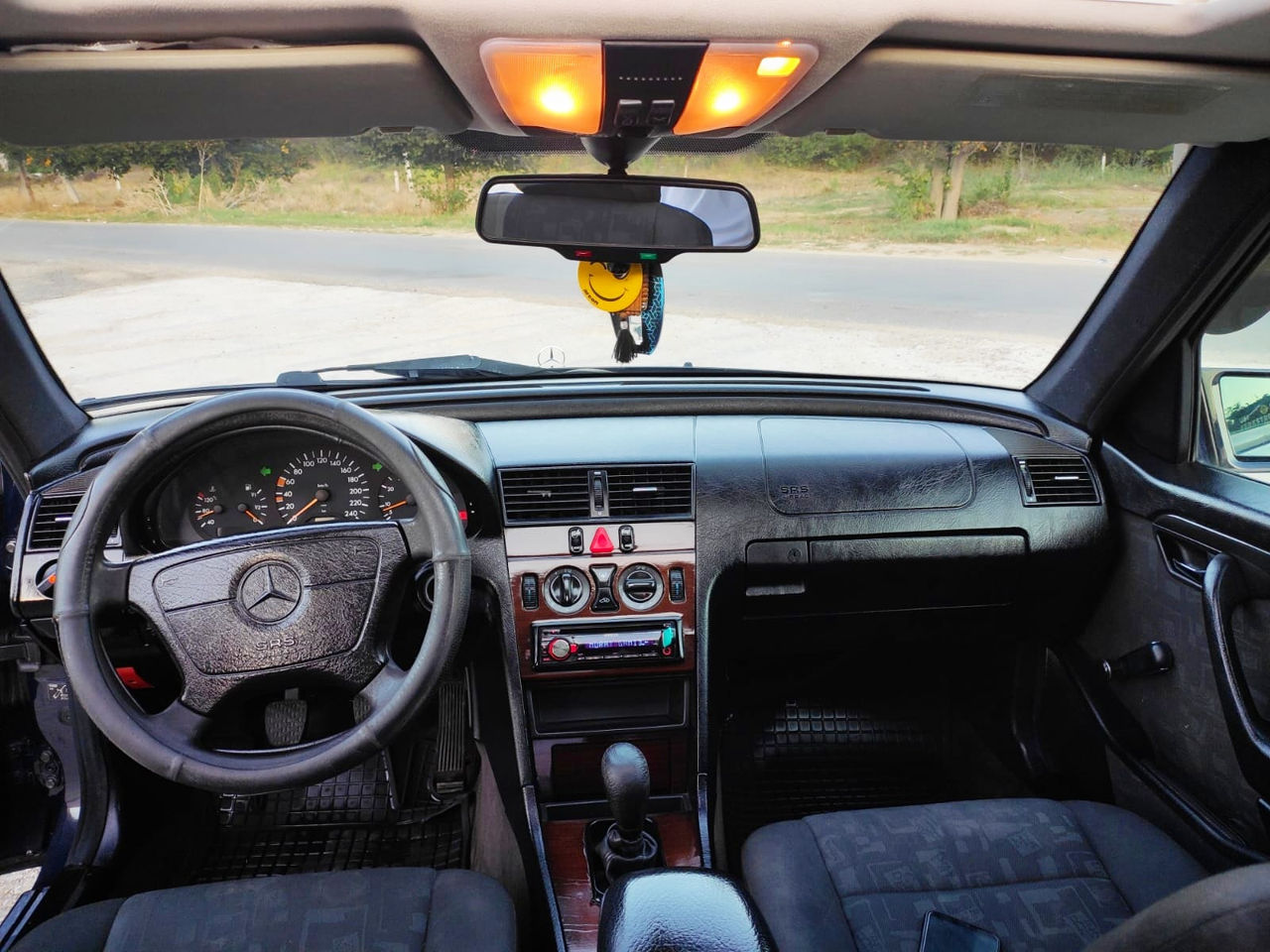 Mercedes C Class foto 15