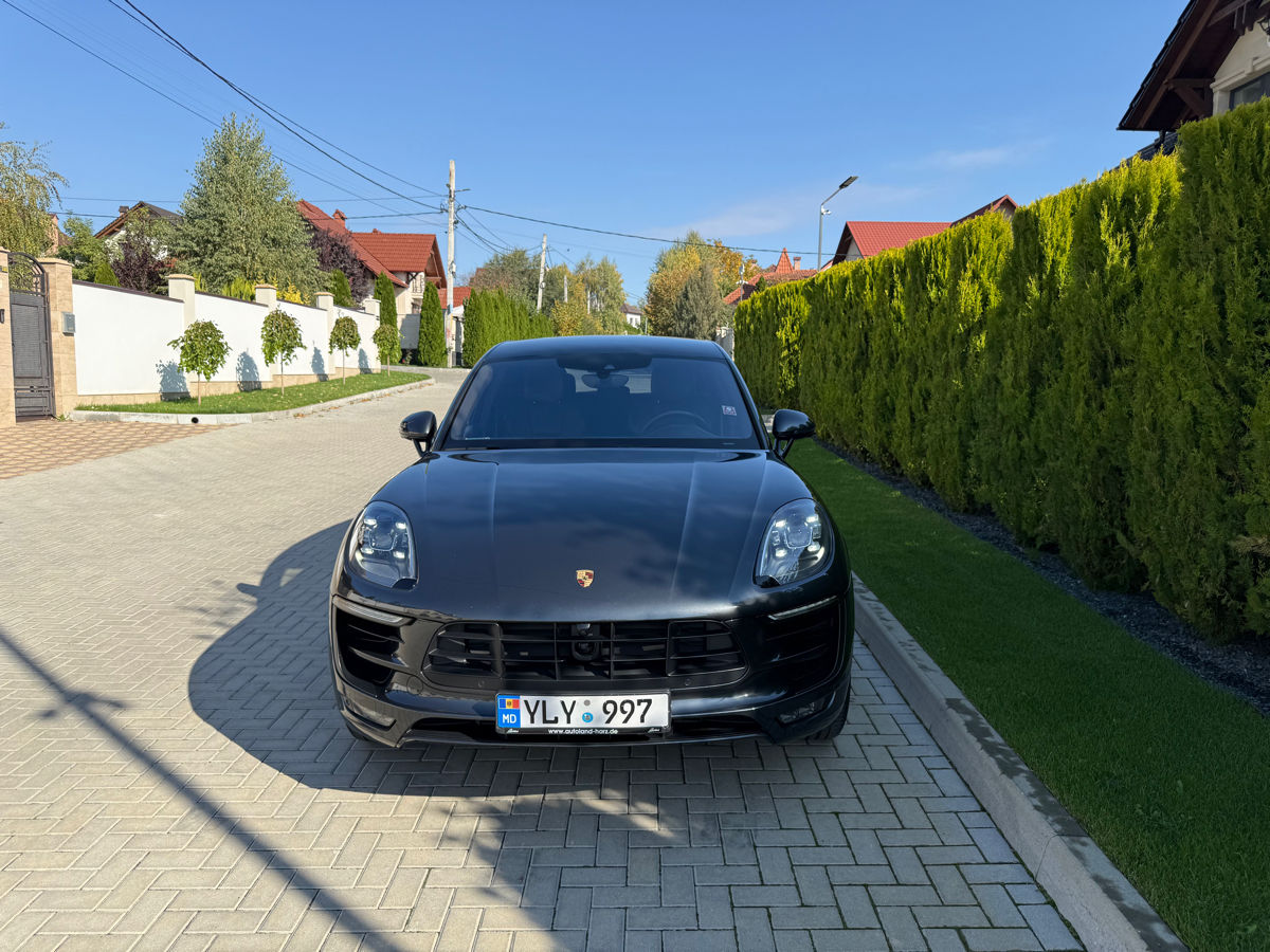 Porsche Macan 2016 г. с пробегом 115000 км, Дизель, 49700 €