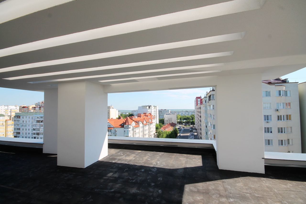 Apartament cu 4 camere, 194 m², Buiucani, Chișinău foto 3