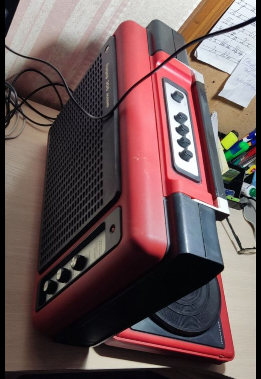 Проигрыватель виниловых пластинок. СССР