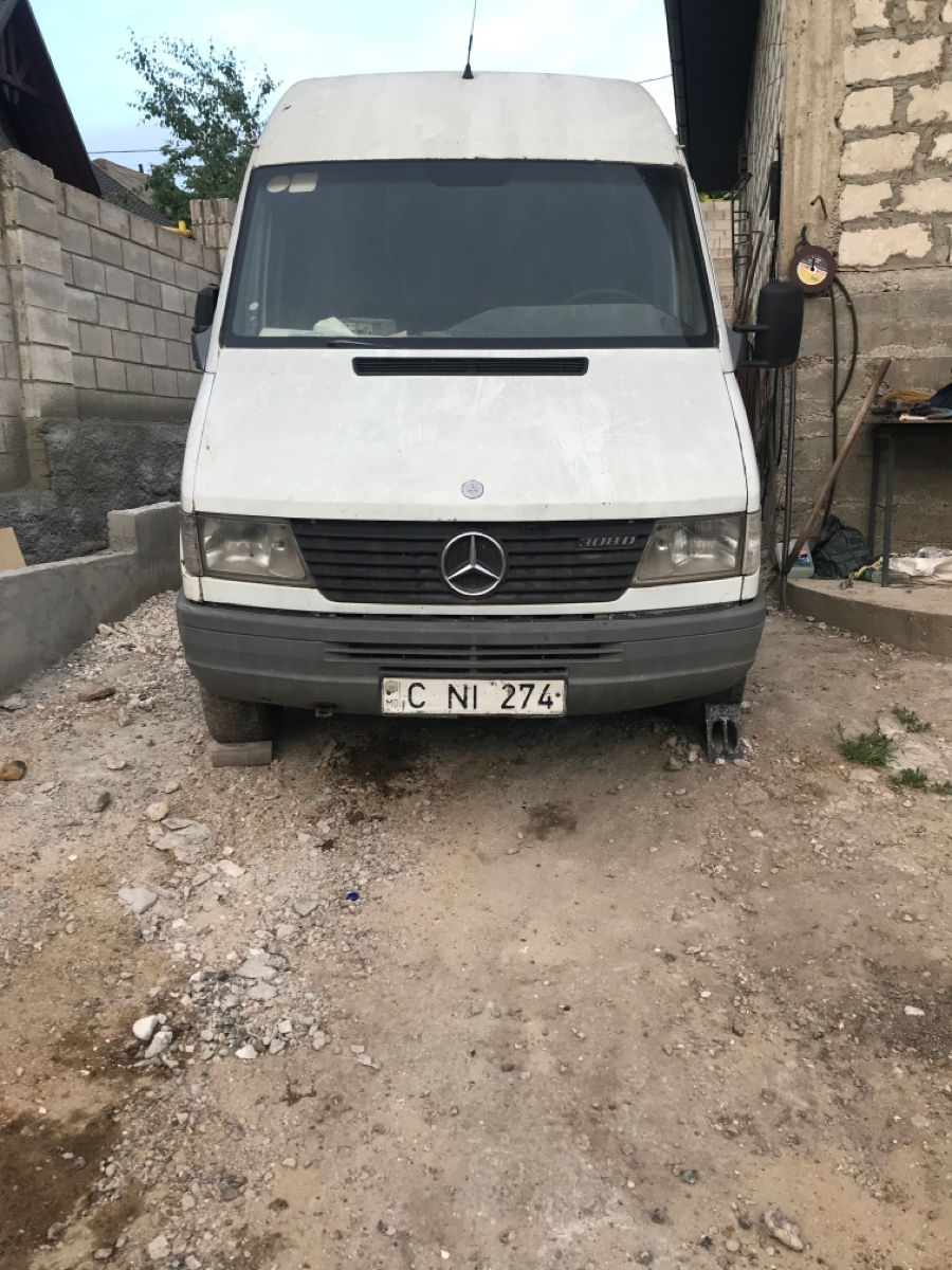 Mercedes Sprinter 308 2000 г. с пробегом 38562 км, Дизель, 2700