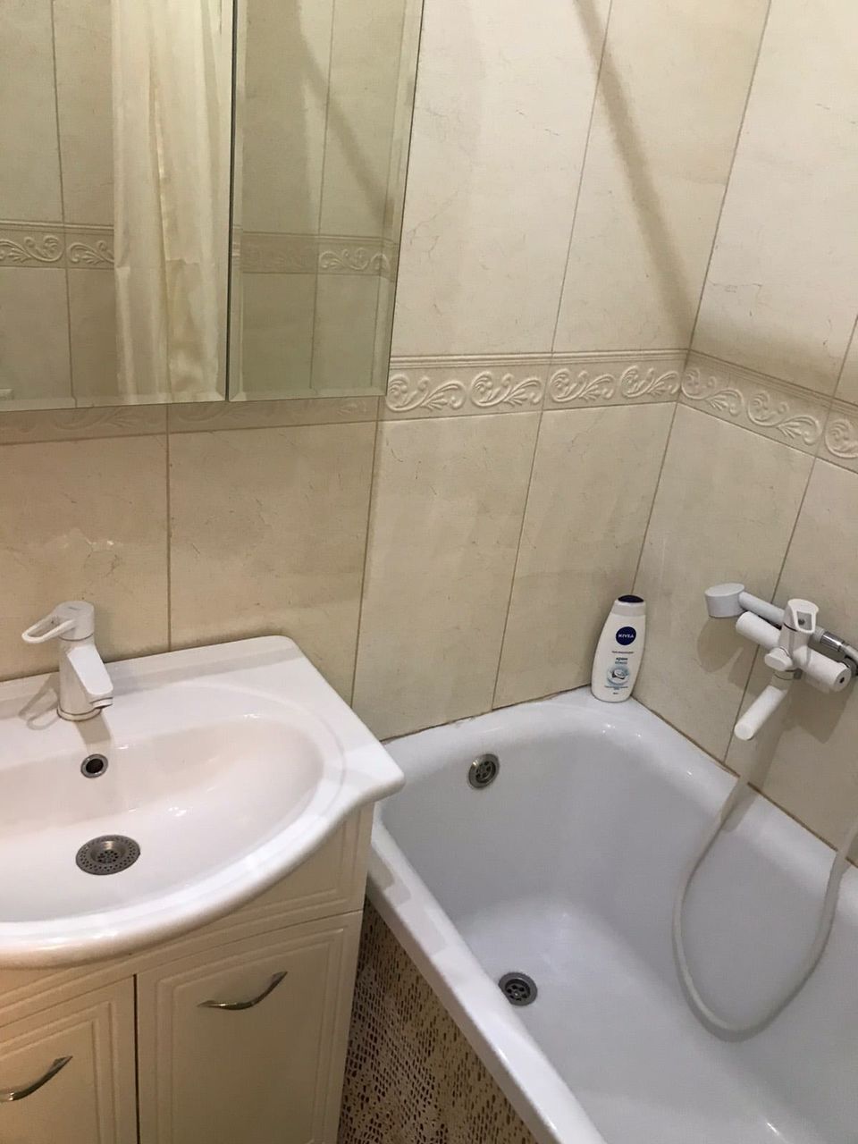 Apartament cu 2 camere, 72 m², Centru, Chișinău foto 7