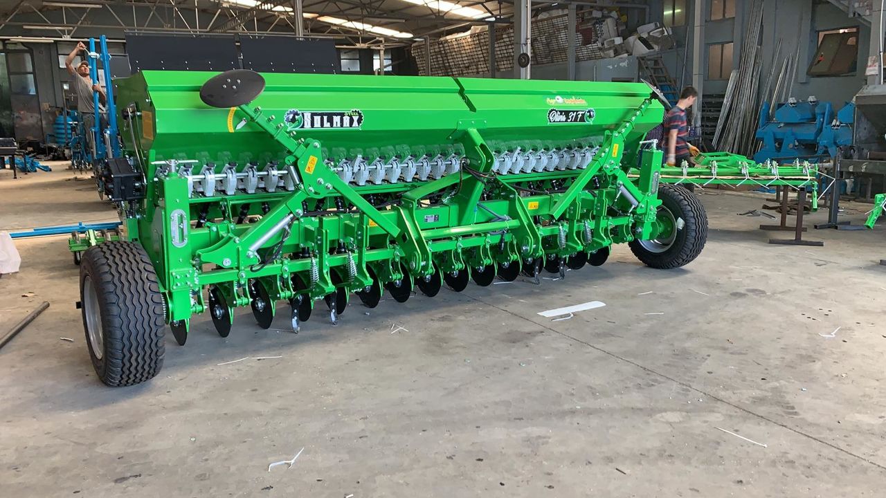 Semanatoare cereale paioase Dublu Disc Turcia.(avem la depozit 4m). foto 4