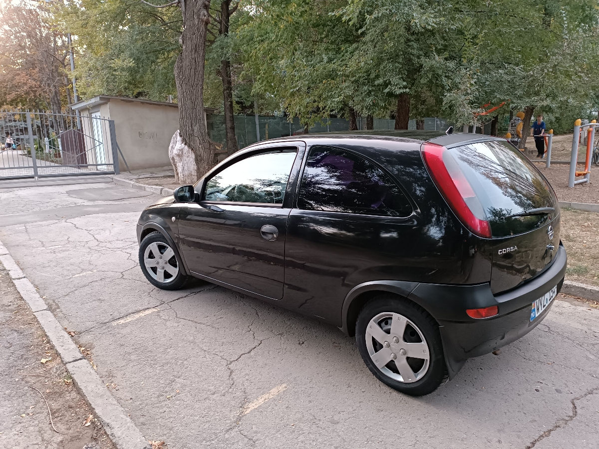 Toyota Yaris foto 1